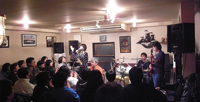 R1100543ki.jpg